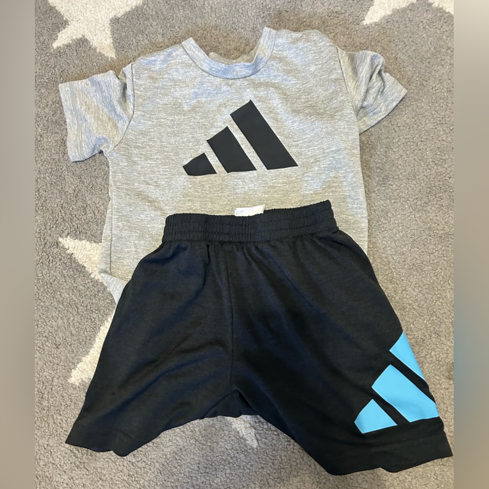 Adidas Gray and Black Kids Set 3T